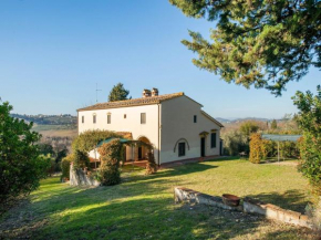 Alluring Villa in Tuscany Hills with Barbecue San Casciano In Val Di Pesa